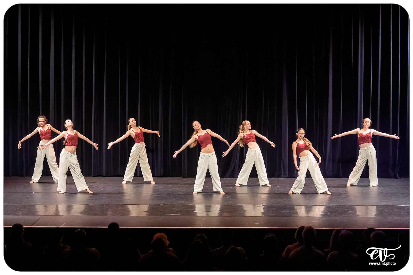 ECOLE DE DANSE CÉCILE ADAMOW